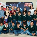 Mr. Books entregó a Fundación Favorita un lote de cerca de 3.360 libros en buen estado, que benefician a más de 19.500 estudiantes entre niños, niñas, jóvenes, adultos y 750 docentes de 14 instituciones educativas y 4 ludobibliotecas.