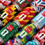 Coca-Cola transforma sus icónicas latas en símbolos de orgullo para la Copa Mundial de la FIFA 26™
